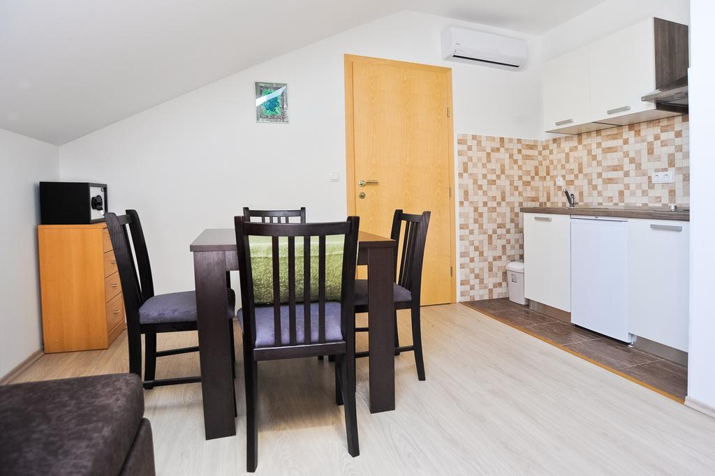 Roko Appartement *